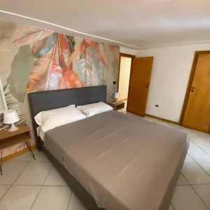 Dimora Tribunali 236 Napoli
